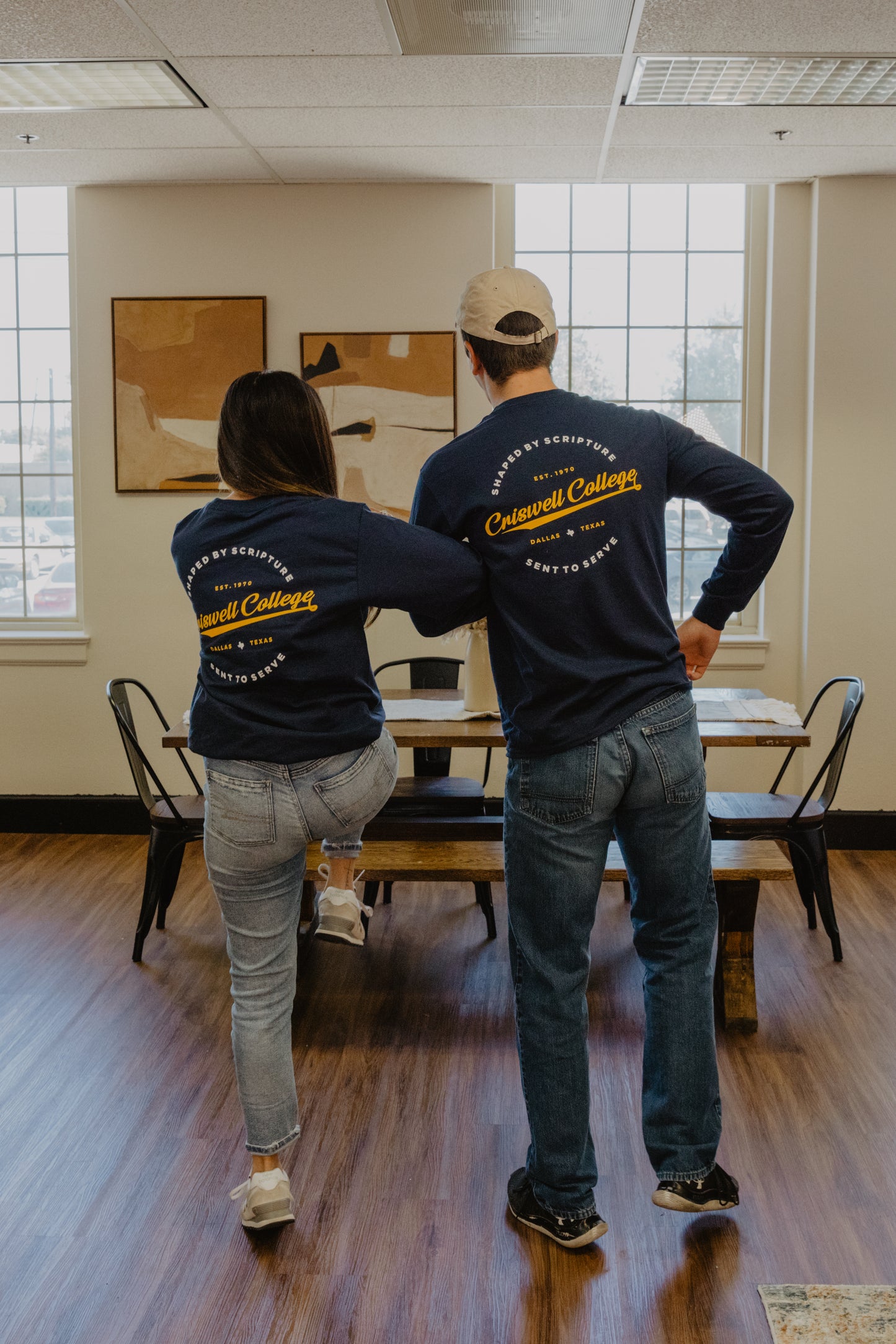 Navy long sleeve t-shirt w/pocket